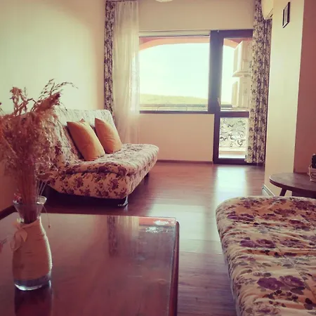 Ma-bebe And Play - Thermal Jacuzzi - Free Tickets To Ostrich Farm Apartment Pchelin