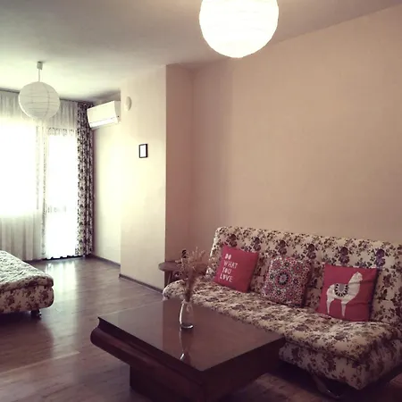 Ma-bebe And Play - Thermal Jacuzzi - Free Tickets To Ostrich Farm Apartment *